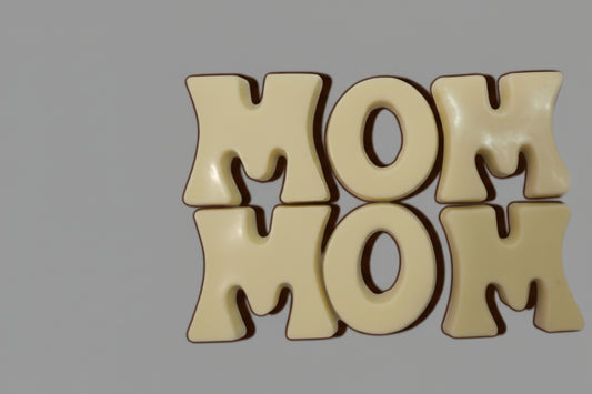 Chocolate MOM Sign